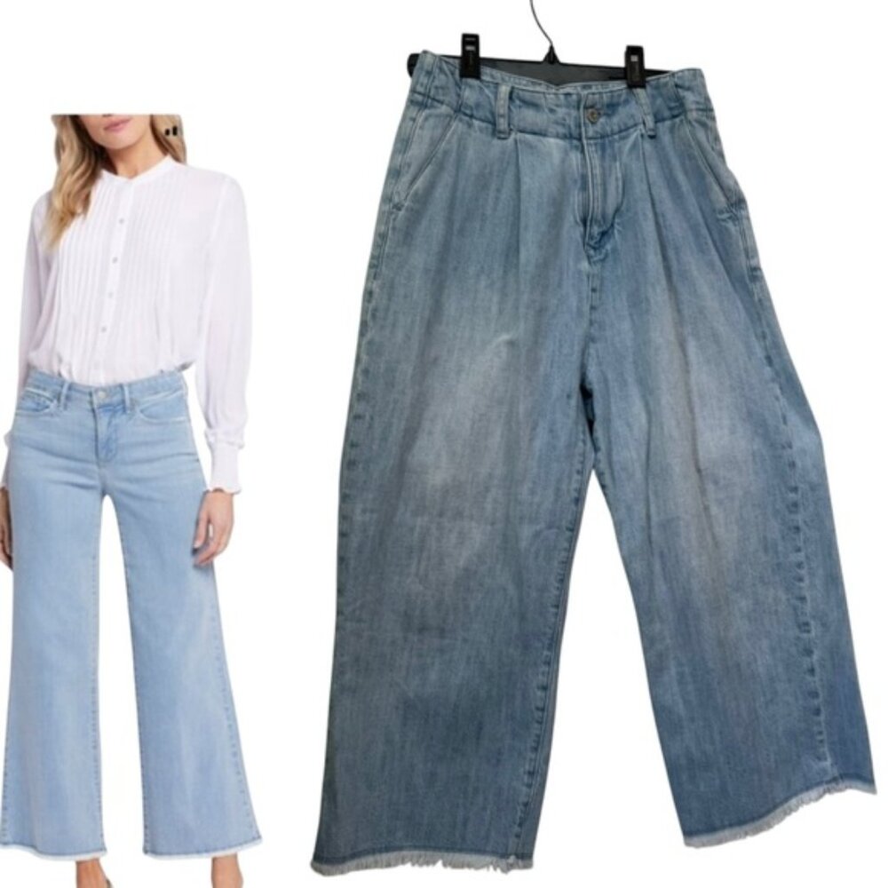 Earth Music Ecology Japan Wide Leg Raw Edge High Waist Jean Light Blue Zip Flare